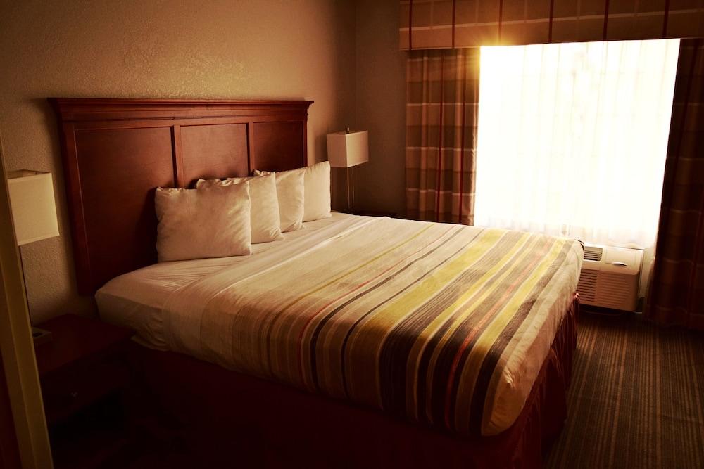 Country Inn & Suites By Radisson, Grand Rapids Airport, Mi Cascade ภายนอก รูปภาพ