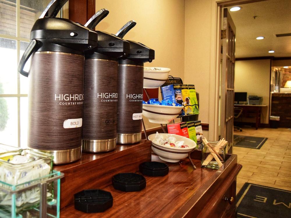 Country Inn & Suites By Radisson, Grand Rapids Airport, Mi Cascade ภายนอก รูปภาพ
