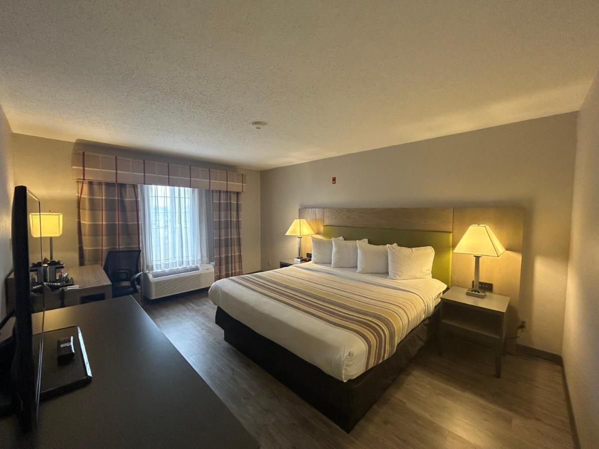 Country Inn & Suites By Radisson, Grand Rapids Airport, Mi Cascade ภายนอก รูปภาพ