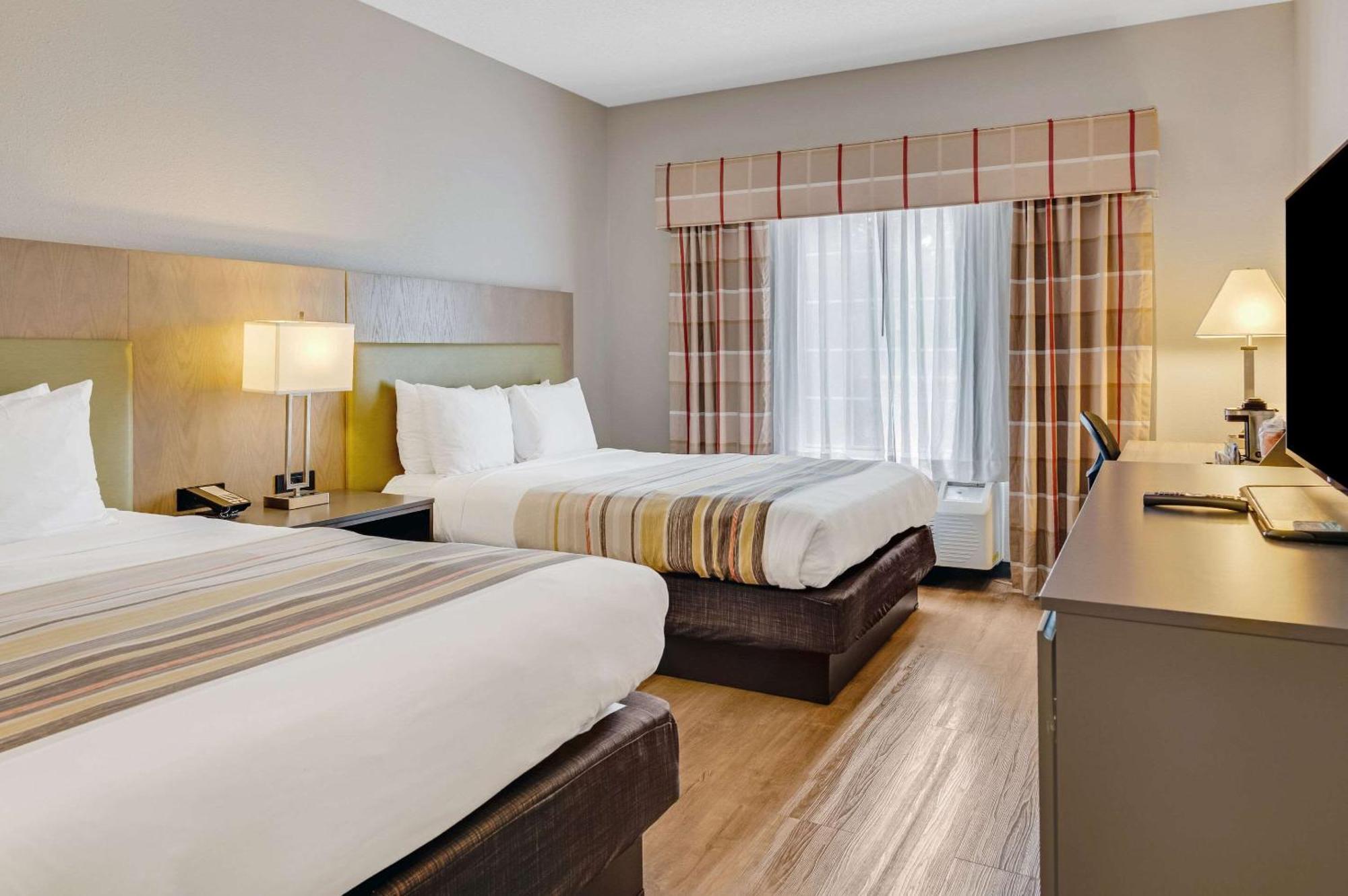 Country Inn & Suites By Radisson, Grand Rapids Airport, Mi Cascade ภายนอก รูปภาพ